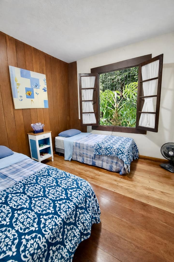 Chambre au rez-de-chaussée