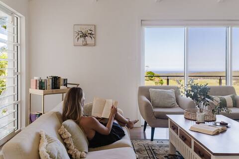 Top performing Airbnb: O'Live House 2.5Acres 4Bdrm 3.5Bath 5 Beds Sleep8 in Shoalhaven City Council
