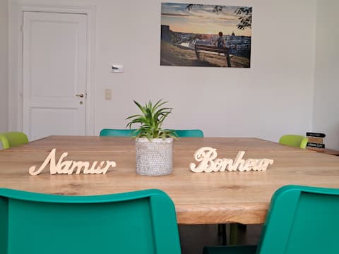 Large house 750 m center/train station + 1 parking space