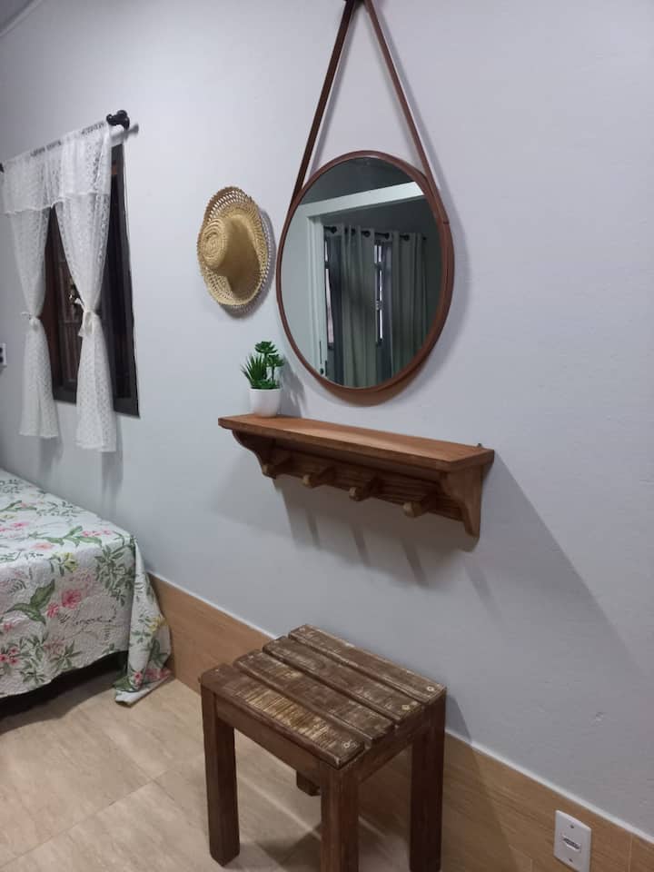 два единечни кревета  за опуштање 