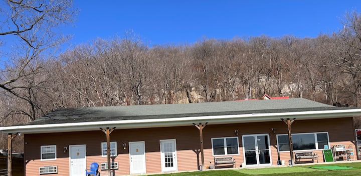 Suite #1 - Grafton, IL