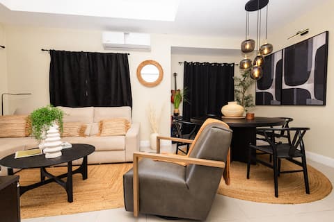 Legends By The Sea - Private Vacation Retreat!