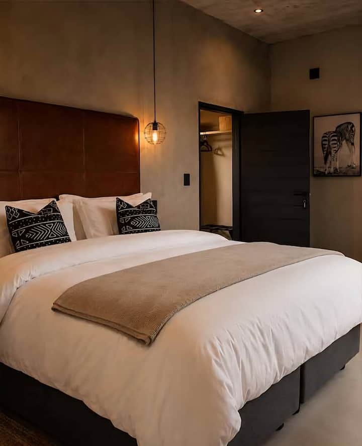 Suite Mbizi - planta baja con baño en suite