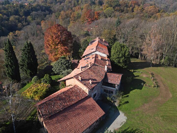 Casa Dei Giardini, Maggio In Fiore Bioglio - Biella