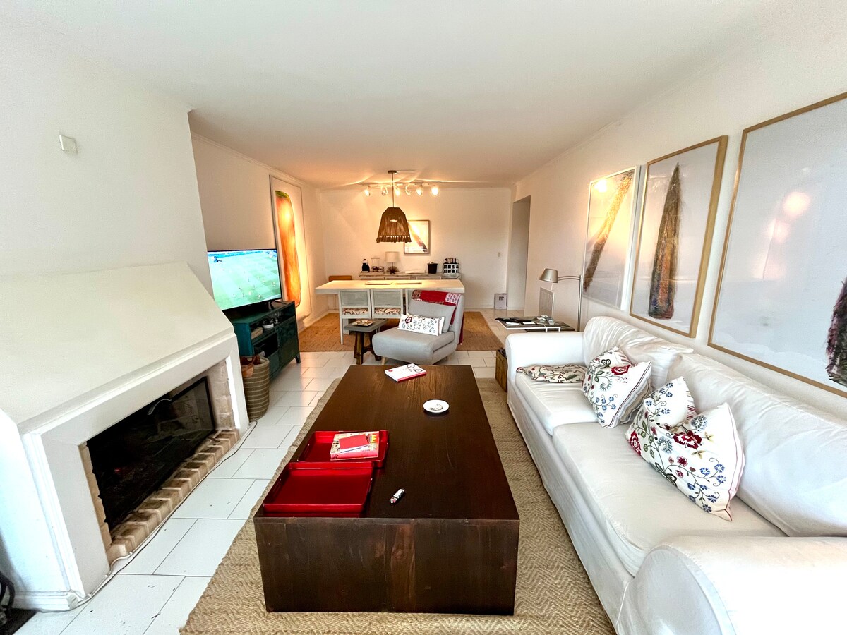 Popular Airbnb listing: Apt beachfront view in La Barra in San Rafael El Placer
