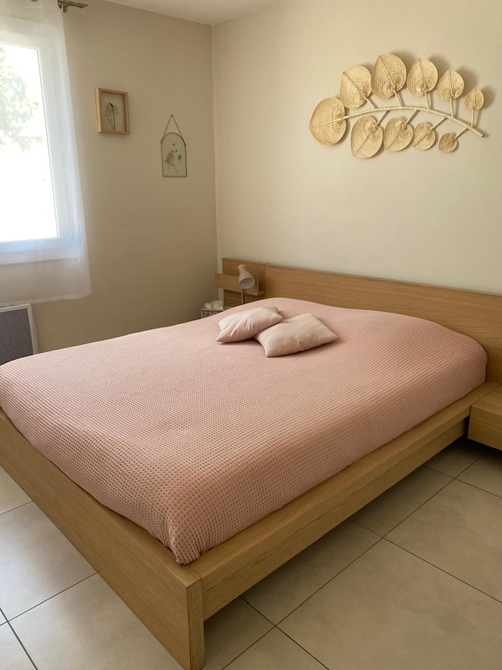 غرفة النوم 2