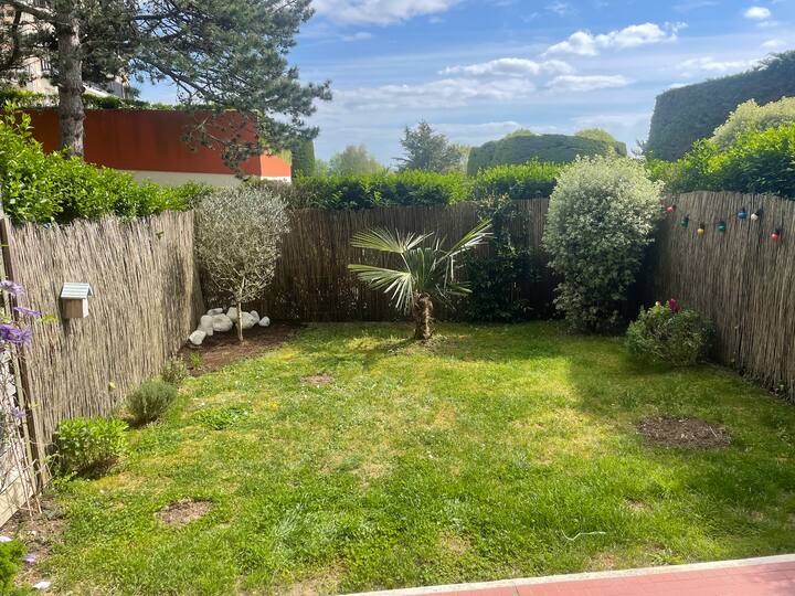 Blonville Sur Mer. Joli Appartement Tout Confort. - Blonville-sur-Mer