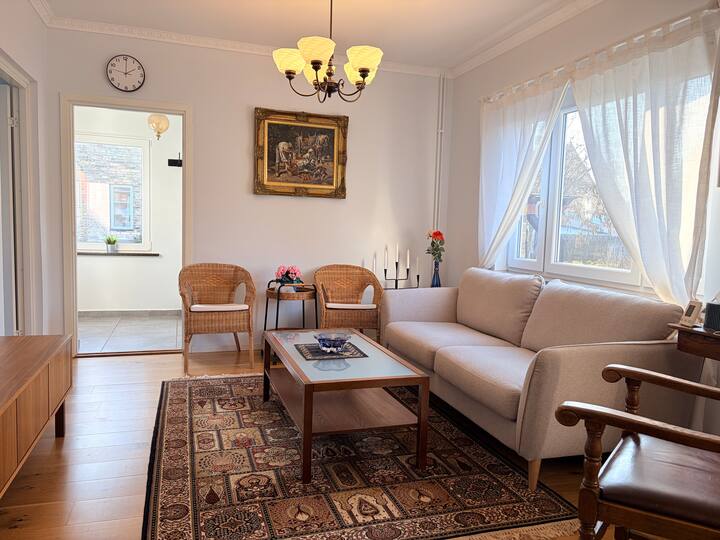 1yellowvilla Exceptional & Cozy, Central Höganäs - Höganäs