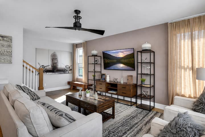 Charming Rustic Stay  Near Belmont - Nashville, TN