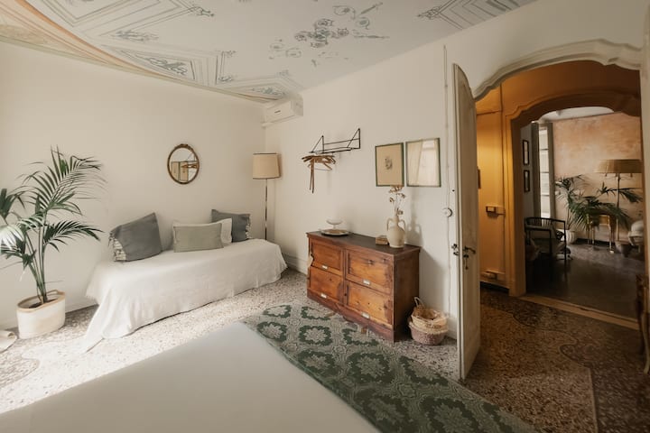 Спална соба 2