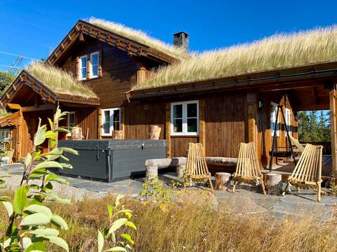 Cabin Cozy on Norefjell! Jacuzzi, 4 Sleep, 2 Bath