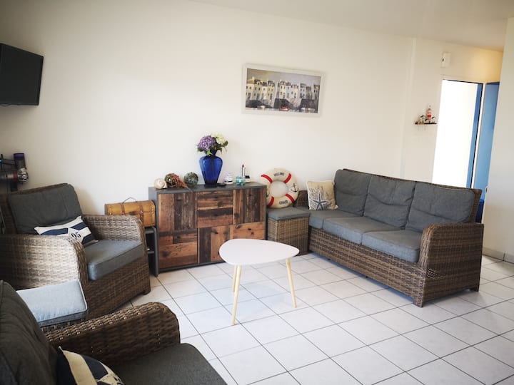 Lesconil: Appartement -56m2 -Terrasse -Port- 4pers - Brittany