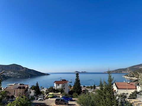 Popular Airbnb listing: Kaş Kalkan Center 350 m to the Beach 6.5 km to Kaputaş in Antalya