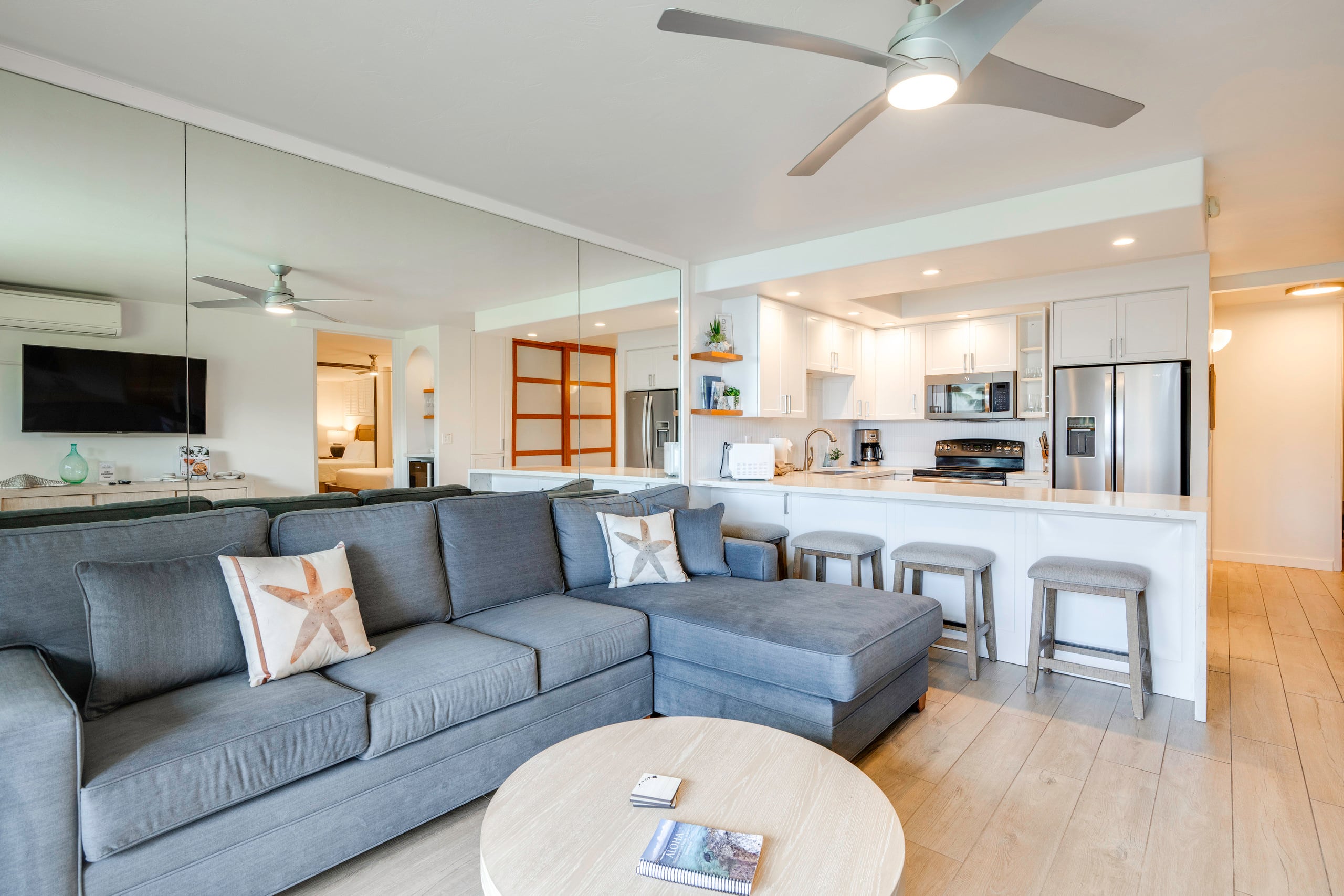 Condo in Lahaina · ★4.92 · 2 bedrooms · 4 beds · 2 baths - Image 4