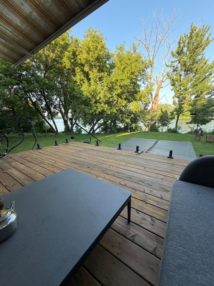 Cheerful 2br Home + Office | Min. 31-night Stay - Dorval