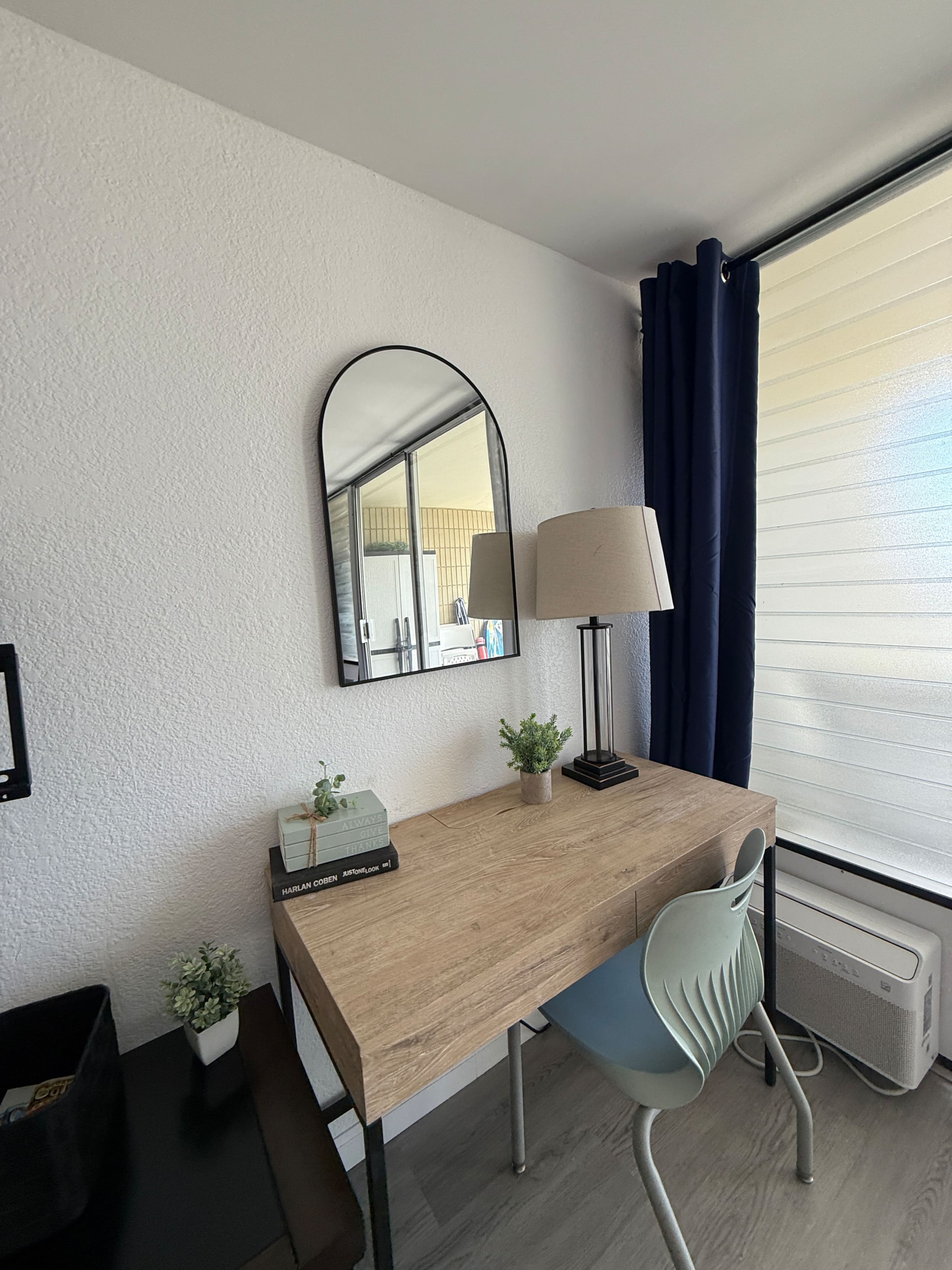 Condo in Honolulu · ★4.74 · Studio · 2 beds · 1 private bath - Image 10