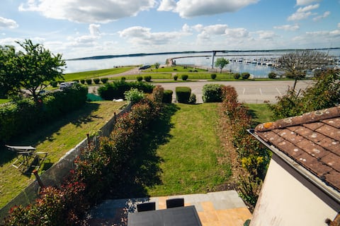 🖤 The LOTUS, facing the Lake of the Forêt d'Orient