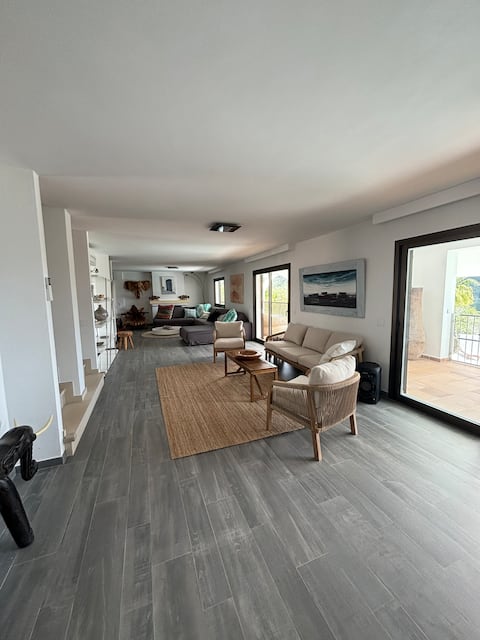 Propiedad de Airbnb exitosa: Villa Colibri Ibiza 4 km en Sant Josep De Sa Talaia