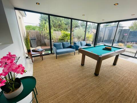Sauna & Billiards 500 m from the sea
