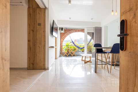 Successful Airbnb property: Utopia 5.West - Bright 2BR•AC•Self Check-In•Wi-Fi in El Poblado