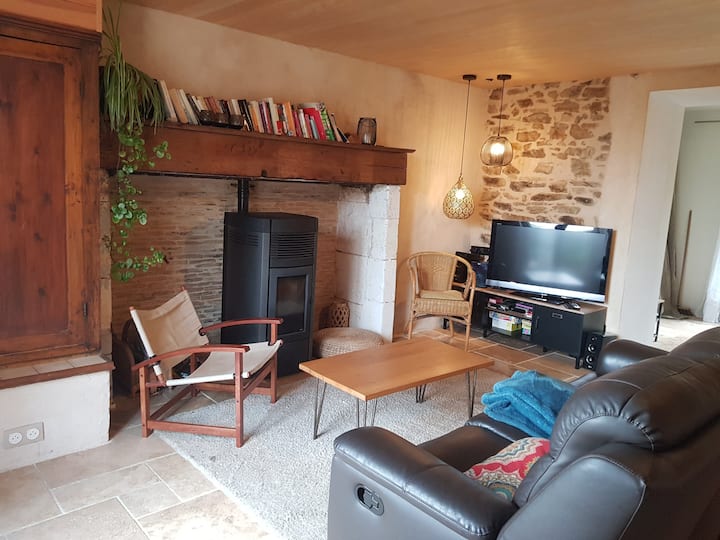 Jolie Maison Rénovée En Périgord Vert - Dordogne