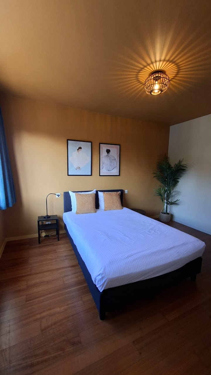 غرفة النوم 1