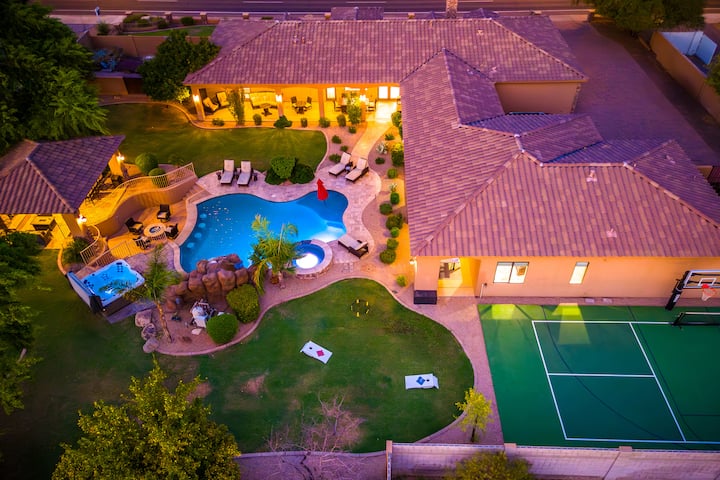 Million $ Desert Dream + Waterslide + Pickleball Court + Golf