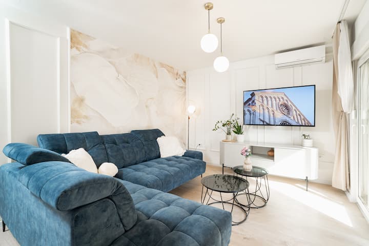 Spacious Family App. For 5 · Free Parking· Balcony - Sukošan