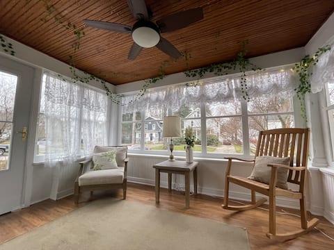 Renovated small town charm next to SUNY Fredonia
