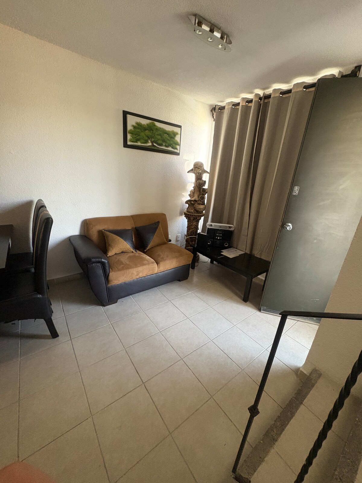 غرفة المعيشة 1