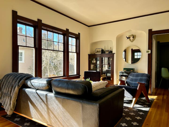 Steps To Campus: Immaculate Modern West + Vintage - Laramie, WY
