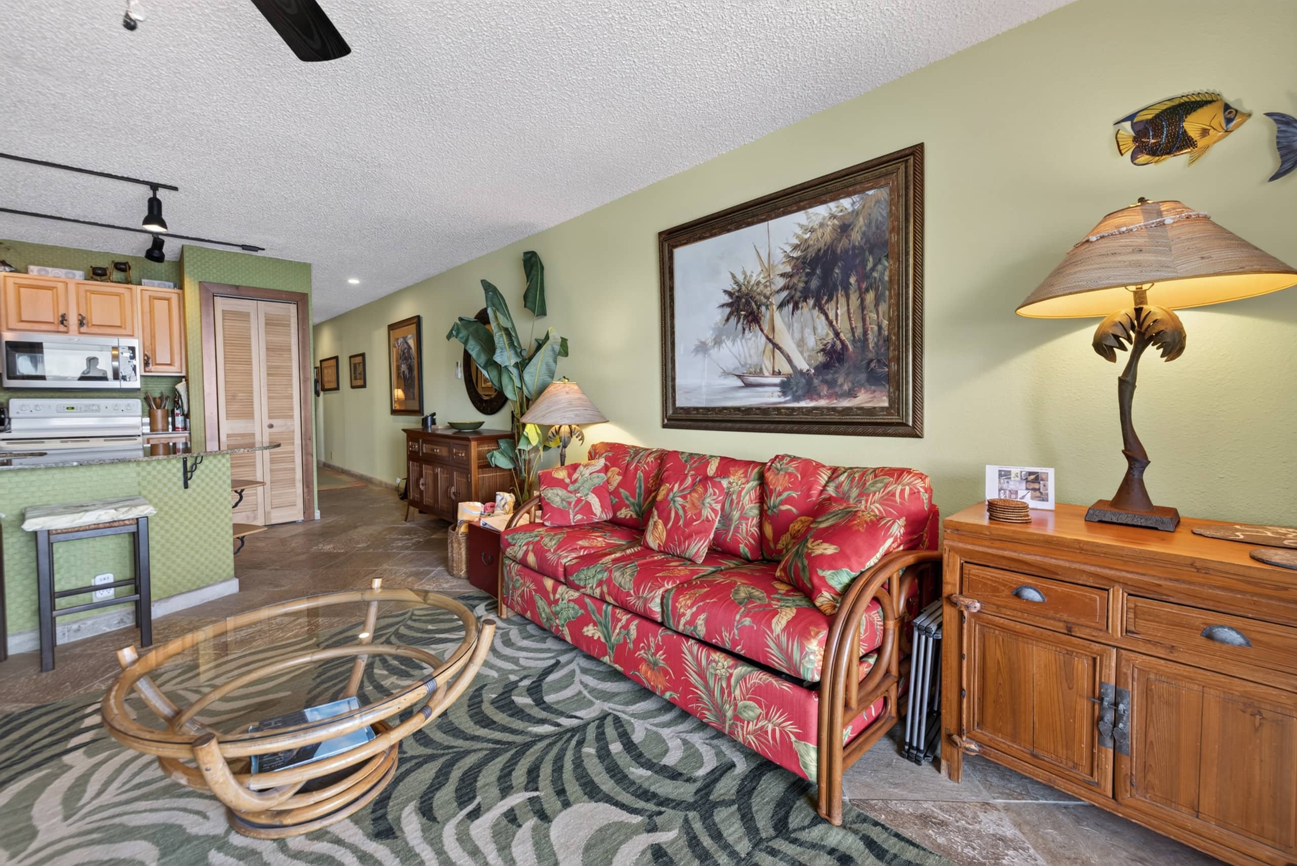 Condo in Kailua-Kona · ★4.98 · 1 bedroom · 4 beds · 1 bath - Image 4