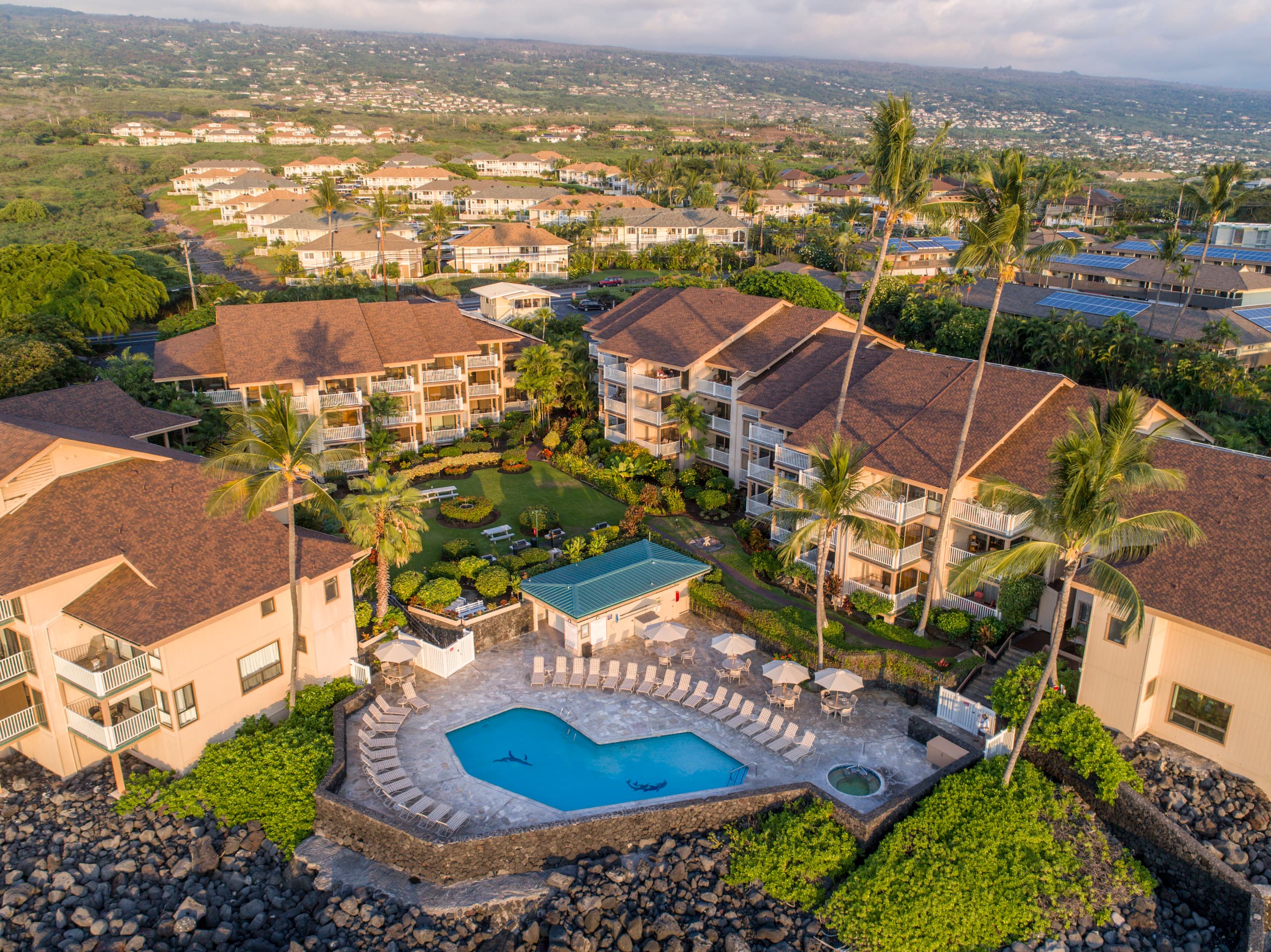 Condo in Kailua-Kona · ★4.98 · 1 bedroom · 4 beds · 1 bath - Image 18