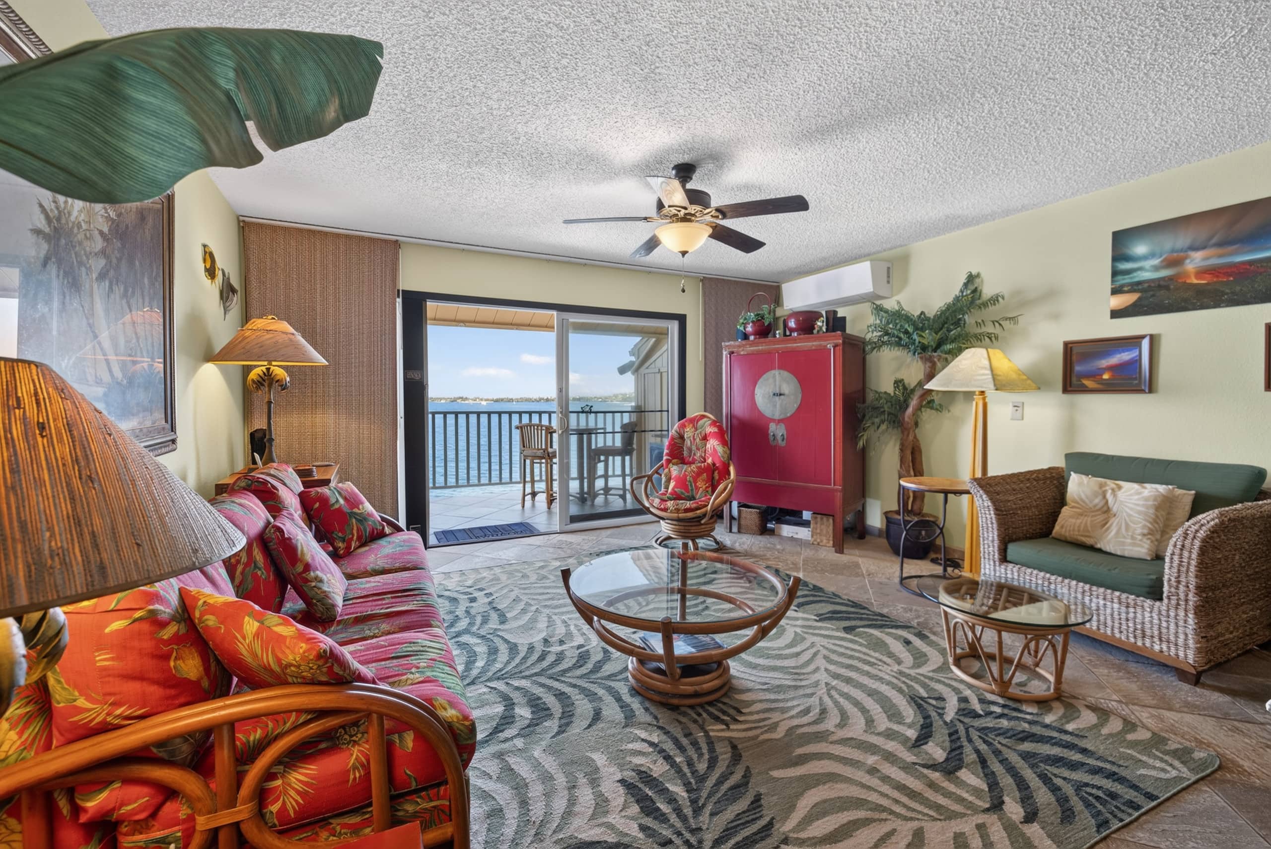Condo in Kailua-Kona · ★4.98 · 1 bedroom · 4 beds · 1 bath - Image 2