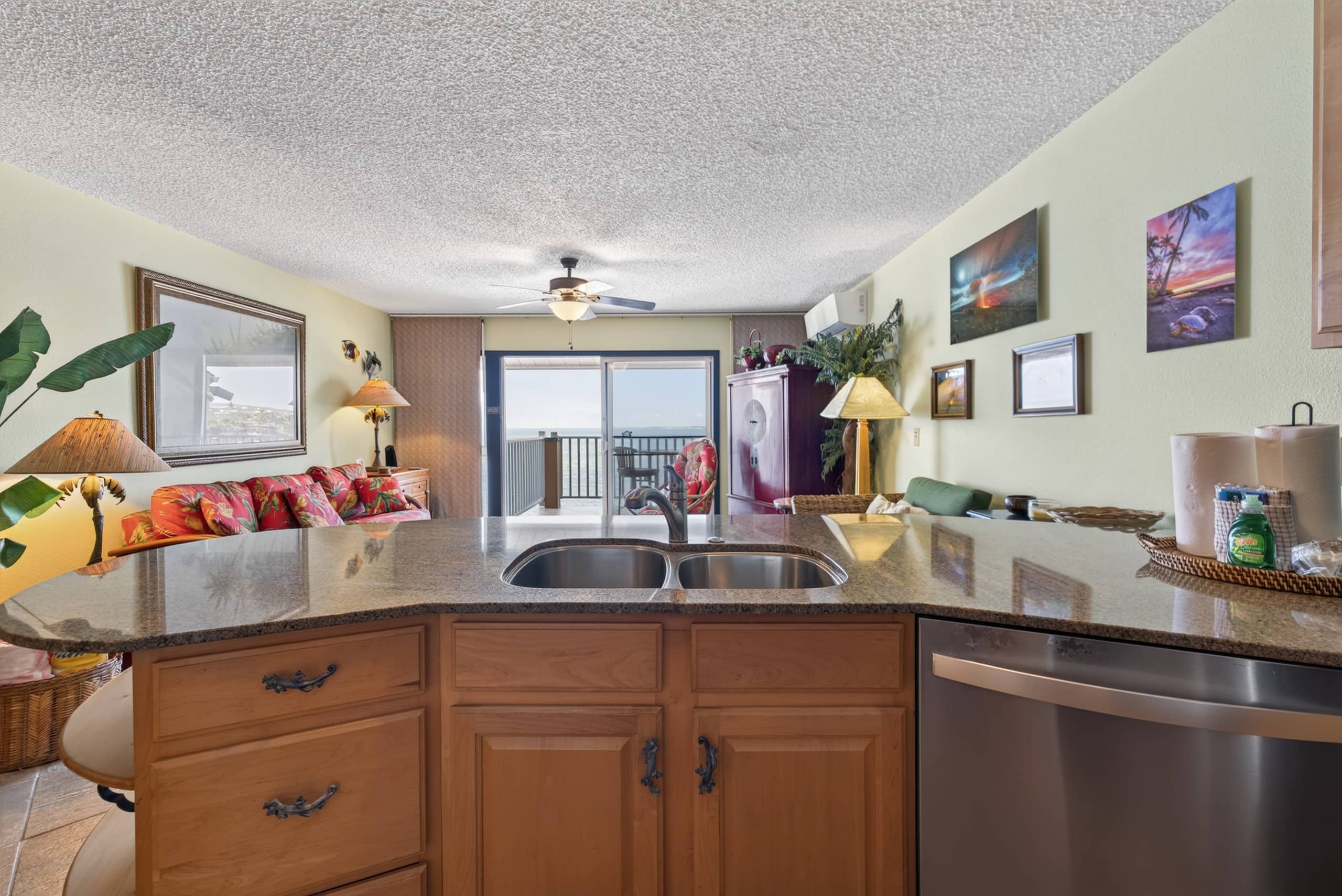 Condo in Kailua-Kona · ★4.98 · 1 bedroom · 4 beds · 1 bath - Image 7