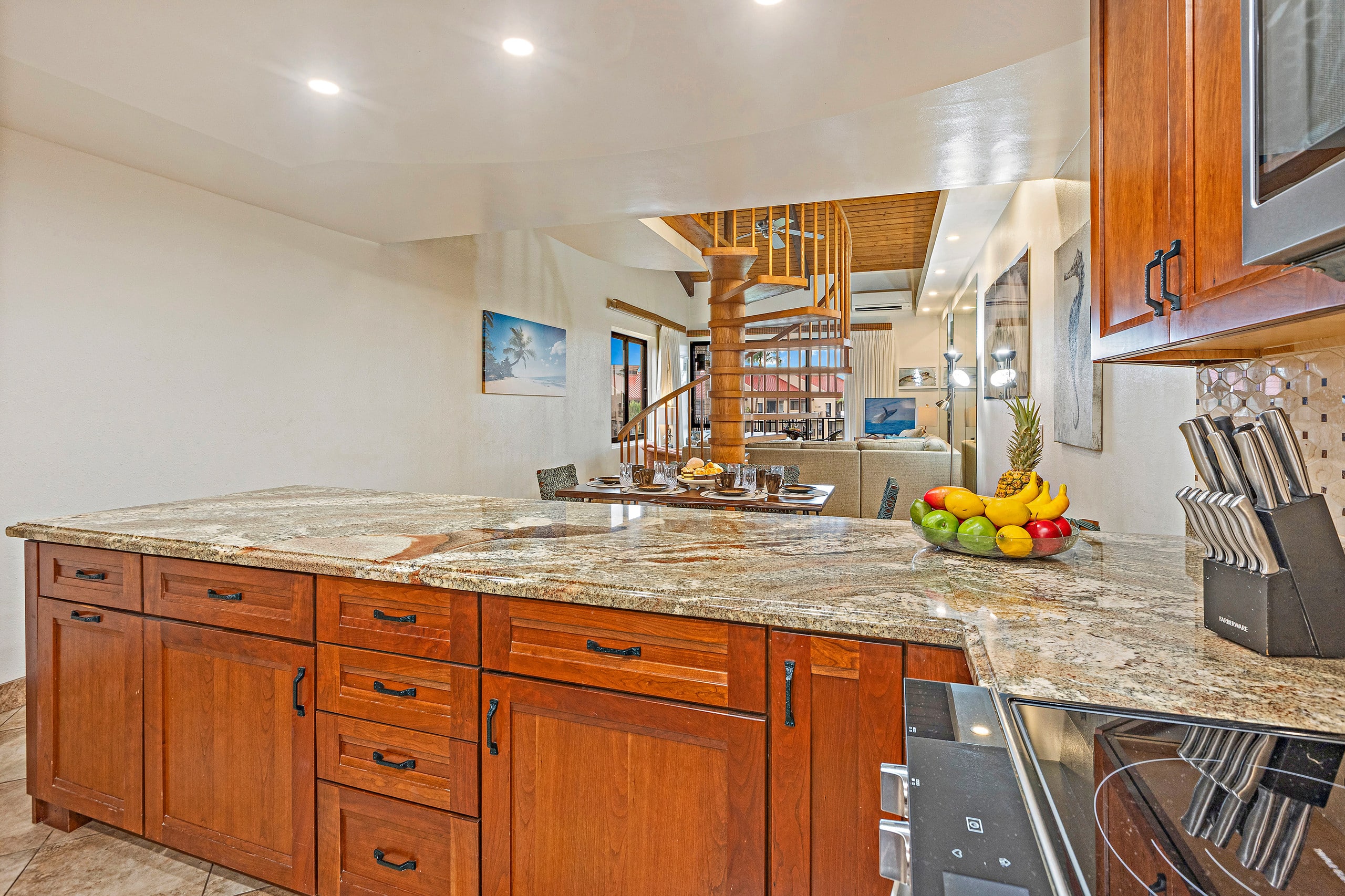 Condo in Kihei · ★4.84 · 2 bedrooms · 4 beds · 2 private baths - Image 12