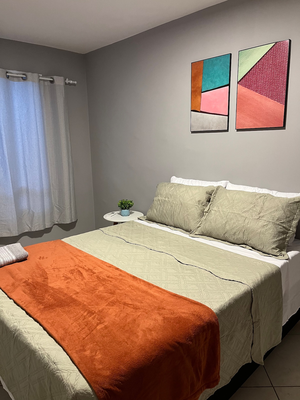 غرفة النوم 1