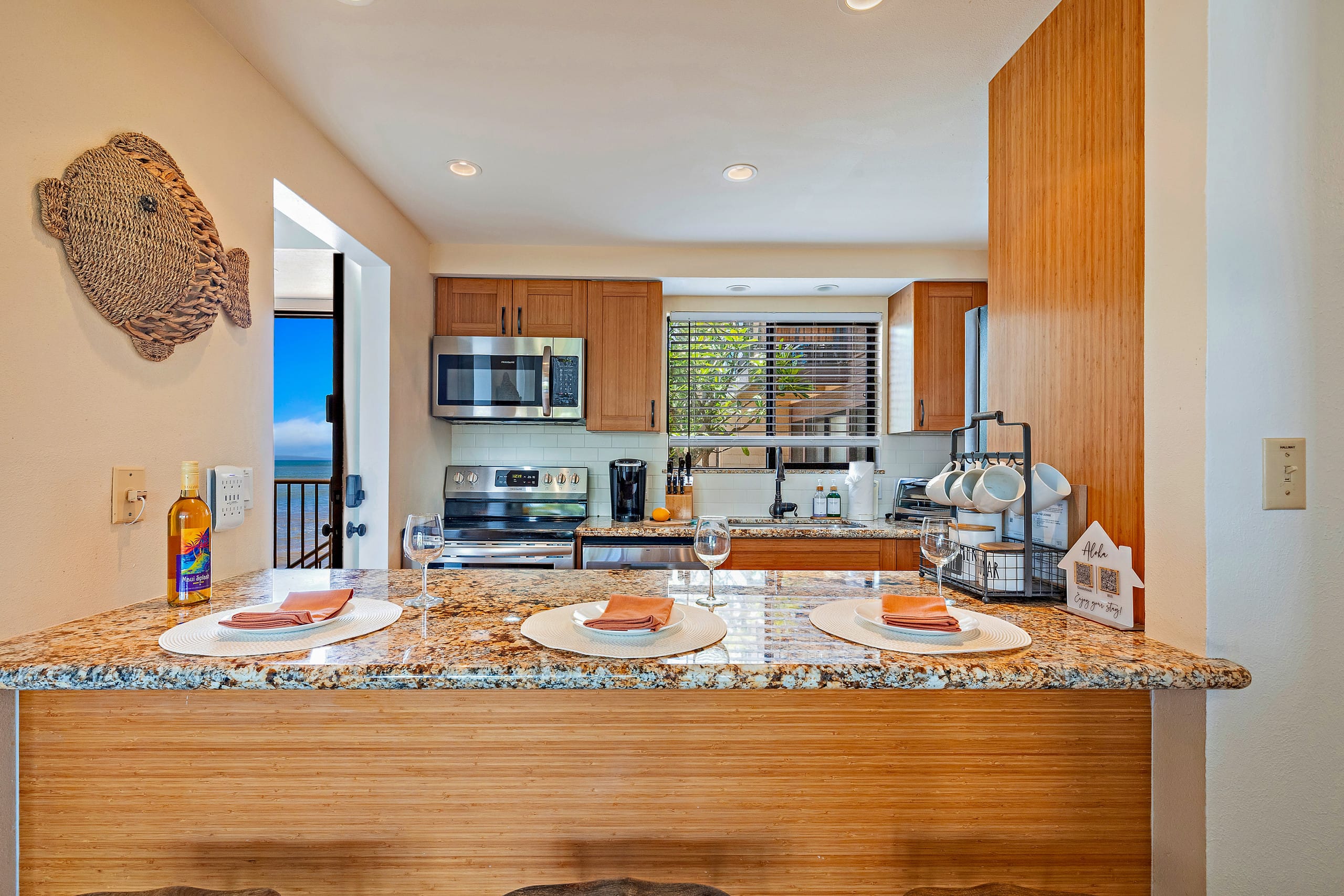 Condo in Wailuku · ★4.81 · 2 bedrooms · 4 beds · 2 private baths - Image 6