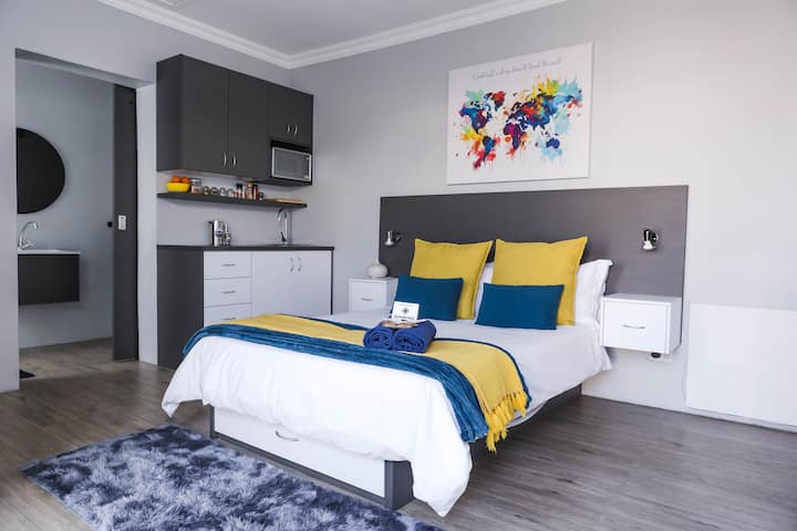 Wanderlust Private Studio Apartment - 랑게반