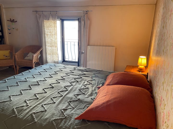 ห้องนอนใหญ่ชั้น 2 เตียงขนาด 160 ซม. - ควีนไซส์
Flassans sur issole - Coeur du Var