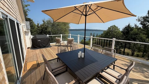 Oceanfront Luxury for 8: Acadia & Blue Hill Bay!