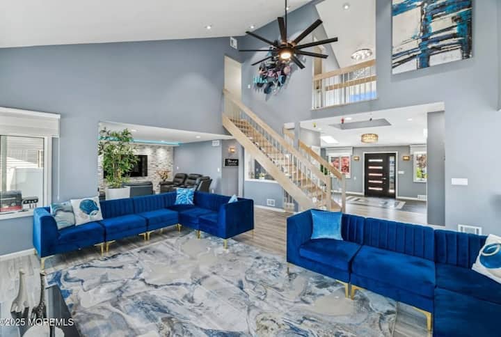 Gorgeous 3 Bedroom Waterfront With Great Views - Point Pleasant Beach, NJ