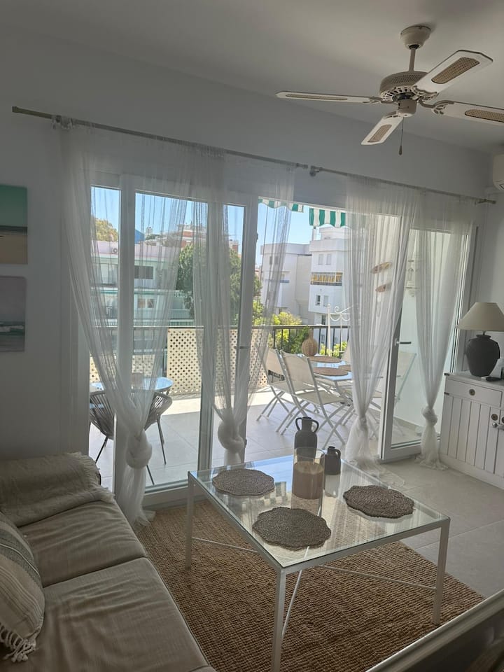 Céntrico Apartamento Con Piscina A 2 Min De Playa - Marbella