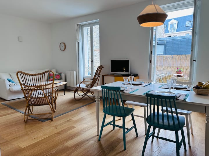 Centre Dinard Charmant Appartement 2 Ch  Balcon! - Dinard
