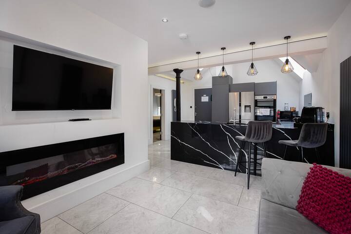 Royal Mile 2bedroom apartment gallery image 2