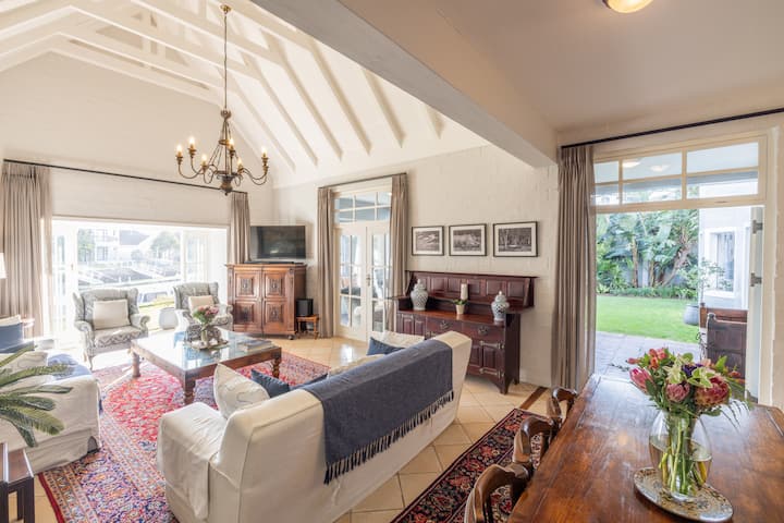 Luxury Waterfront Villa. Escape, Relax And Unwind. - Port Alfred