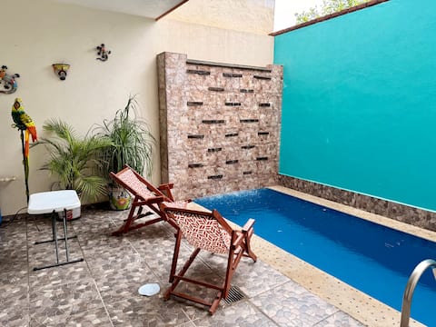 Casa Tamarindos with a pool and close to the beach