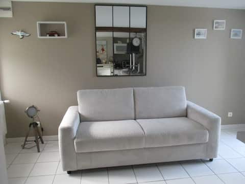 Popular Airbnb listing: "Gite du Bon-Air" Rated 3* in Wimereux in Wimereux