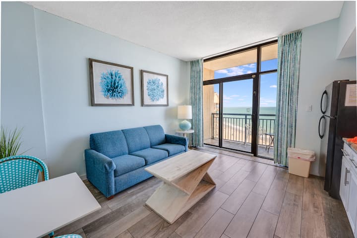 Stargazer Suite! Encimeras De Granito / Piso De Baldosas / Alfombra / Frente Al Mar - North Myrtle Beach, SC