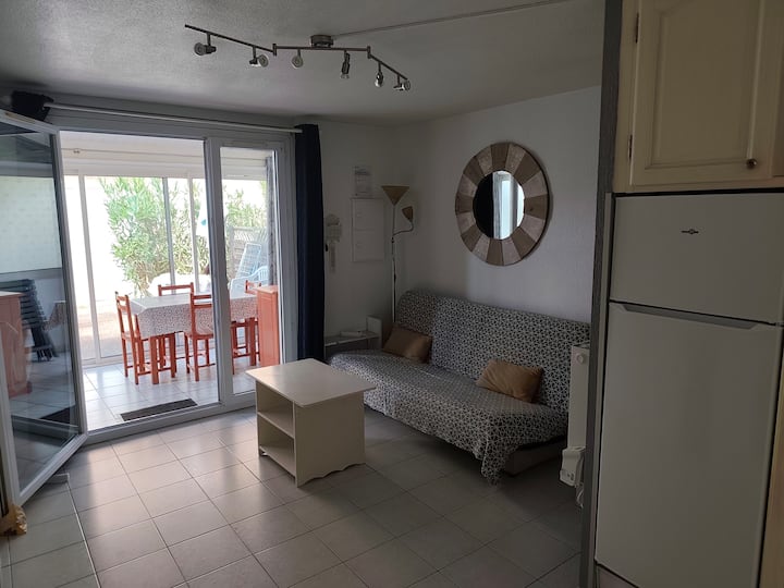 მისაღები ოთახი